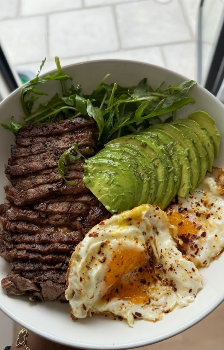 18Zephyros's tweet image. Ways to get more protein under 500cals! a🧵for edtwt &amp;lt;3