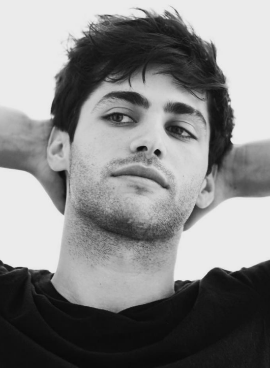 MrOcxnnor's tweet photo. ⸻⸻ 𝐋𝐨𝐨𝐤𝐢𝐧𝐠 𝐟𝐨𝐫:

 ⸻ (Nombre a elección) O'Connor
⸻ Hijo mayor de Will y Caleb
⸻ FC: Matthew Daddario
⸻ Más detalles por DM https://t.co/FjUGC1QvZd
