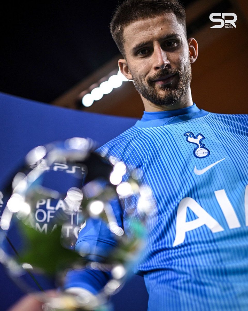 Spurs_Related_'s tweet photo. What a week! 🧤🇮🇹

Venom! 🕷️👏

#thfc #coys https://t.co/RIfPrdo5Bq