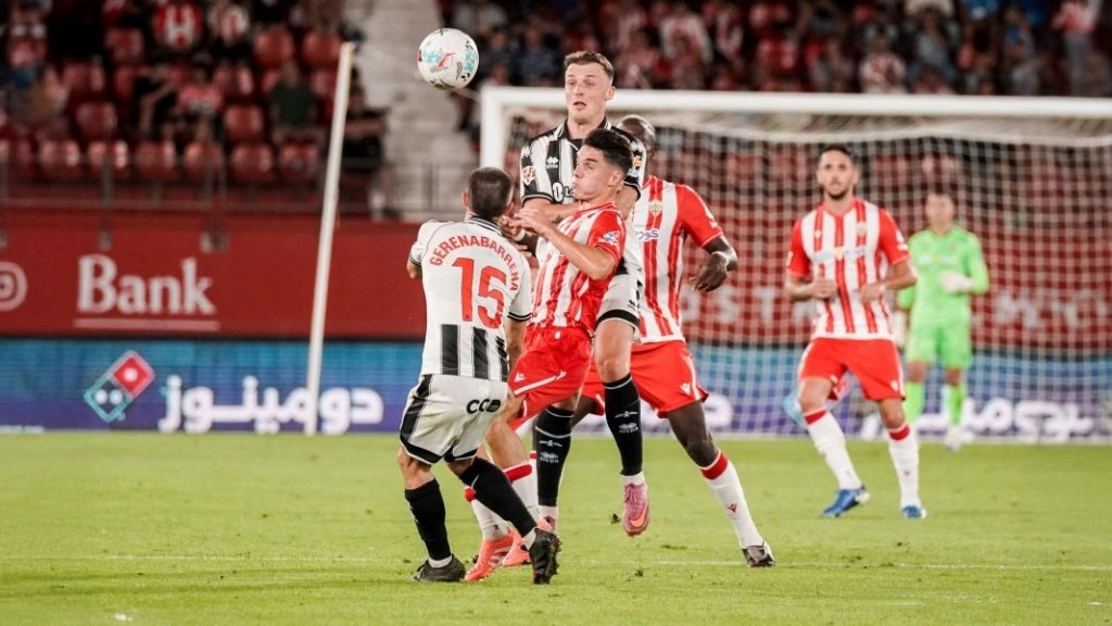 CanalSur Deportes (@csurdeportes) on Twitter photo El Almería sigue su racha ascendente.
Almería 1 🆚 0 Castellón
📲#AlmeríaCastellón
🌐 csur.red/1CL350Xi3sT El Almería sigue su racha ascendente.
Almería 1 🆚 0 Castellón
📲#AlmeríaCastellón
🌐 csur.red/1CL350Xi3sT