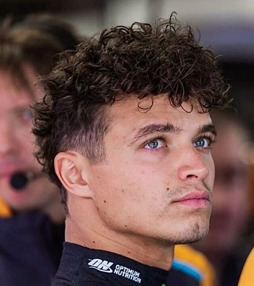 MrOcxnnor's tweet photo. ⸻⸻ 𝐋𝐨𝐨𝐤𝐢𝐧𝐠 𝐟𝐨𝐫:

⸻ (Nombre a elección) O'Connor
⸻ Hijo menor de Will y Caleb
⸻ FC: Lando Norris
⸻ Más detalles por DM https://t.co/4HkfkX5TJ9