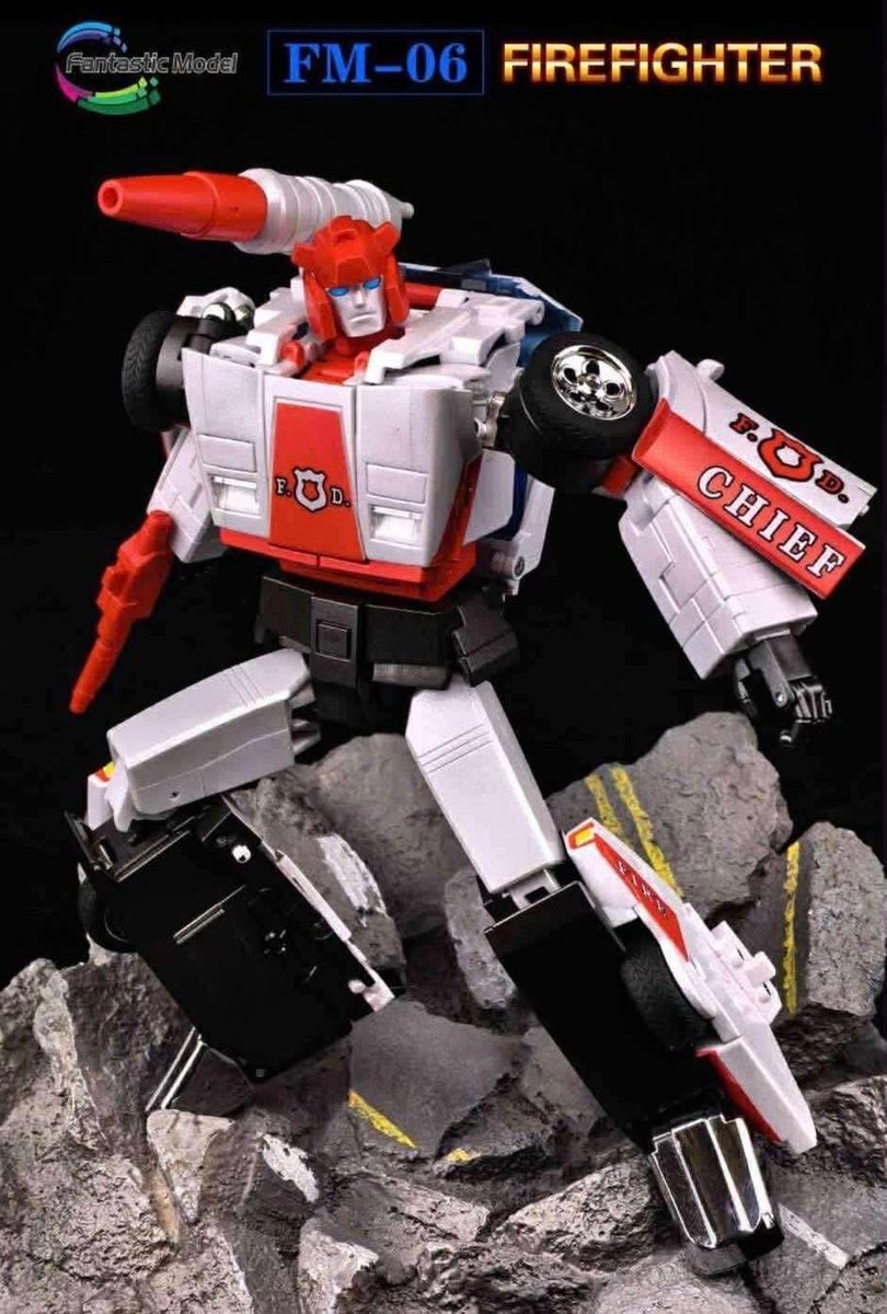 Talib1980's tweet image. New from Fantastic Model (FansToys) FM-06 Firefighter. Their version of a masterpiece Red Alert.

#fanstoys #fantasticmodel #3rdpartytransformers #Transformers #Hasbro #TransformersComics #TransformersTimelines #TransformersToys #MoreThanMeetsTheEye #MTMTE