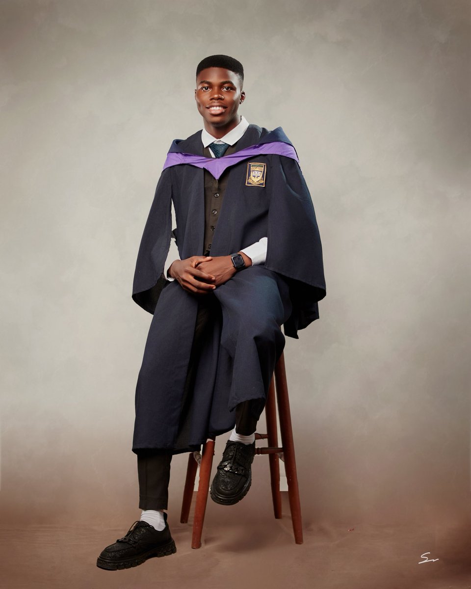 Gbemi_Patrick_A's tweet photo. Grateful. Proud. Accomplished. 🎓🚀
Unto greatness ✅✅ https://t.co/mkAKHyxxWj
