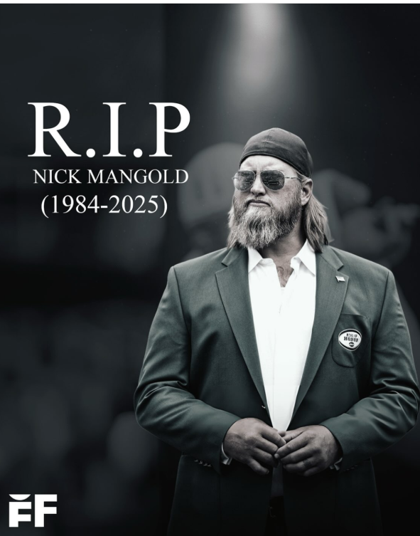 ClothingTribe1's tweet photo. Remembering Nick Mangold—Jets legend. His dedication and leadership shaped an era we’ll never forget. Honor his legacy with this tribute tee: https://t.co/FOgDX8oI07 #NickMangold #NYJets #JetsLegend #NFL #Football #FanMerch https://t.co/C2accvZa9z