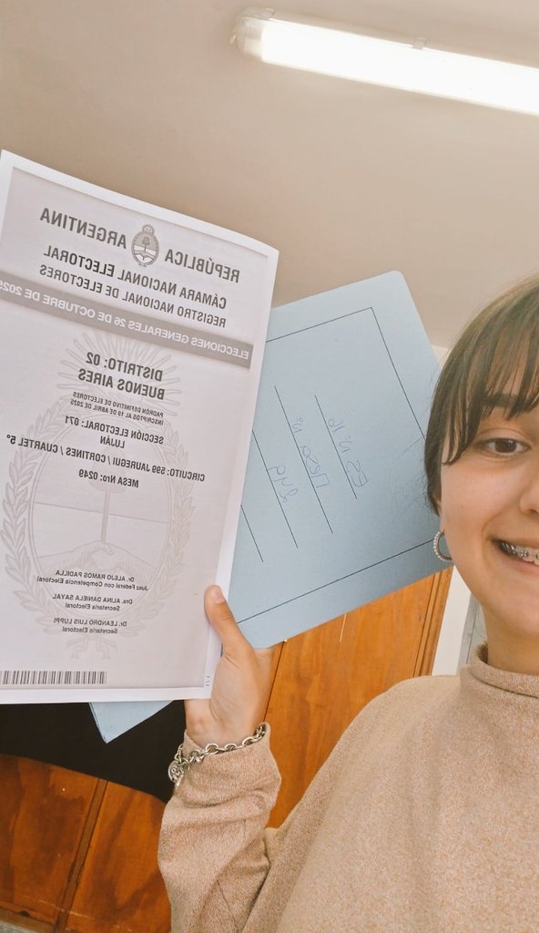 Escuela n° 16 Cortinez Luján, provincia de Buenos Aires, AR. 
#LLAPBAFISCALIZA

<a href="/JMilei/">Javier Milei</a>
<a href="/KarinaMileiOk/">Karina Milei</a>