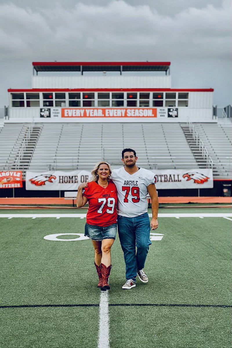 Senior Week. Grateful for every moment on this field, every lesson, every teammate.

And most of all grateful for one of the ones who’s been in my corner since day one....Love you, Mom. 💯❤️
#SeniorWeek <a href="/argylegridiron/">Argyle Football</a> <a href="/ArgyleSports/">Argyle Eagles Booster Club</a> <a href="/ArgyleISD/">Argyle ISD</a> <a href="/BowenChrysandra/">Chrysandra Bowen</a> <a href="/FBGreatMoments/">Football’s Greatest Moments</a>