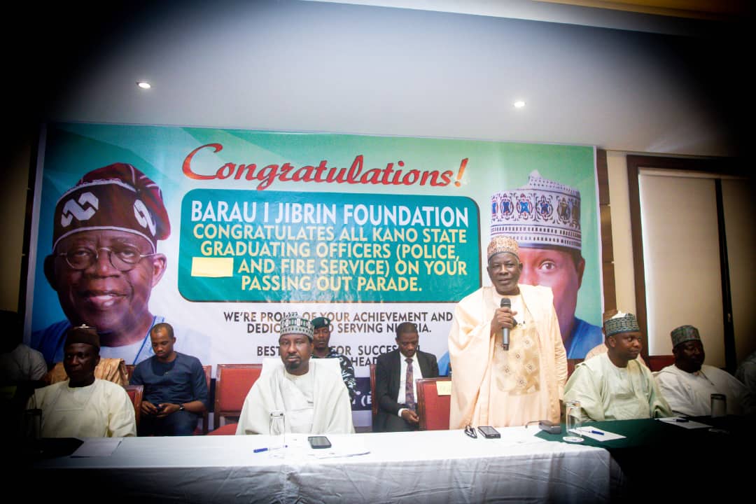 A moment ago, I graced a dinner organised in honour of the newly recruited officers of the Nigeria Police Force, the Economic and Financial Crimes Commission (EFCC), and the Federal Fire Service, at Bristol Palace, Kano.