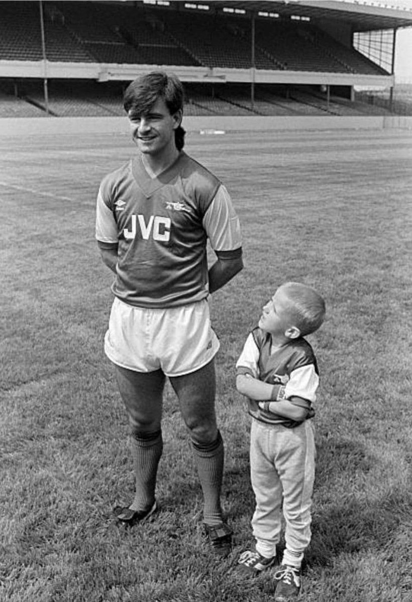 CHARLIE NICHOLAS <a href="/Arsenal/">Arsenal</a> 
<a href="/touchofpowder7/">Jill Armstrong</a> <a href="/Wrightie7/">Nancy Wright</a>