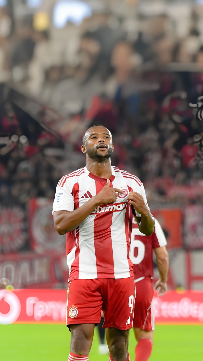 Για τον δαφνοστεφανωμένο 🔴⚪️
⁴ᵏ #Wallpaper | #OlympiacosFC | #OLYAEK | 📸 <a href="/olympiacosfc/">Olympiacos FC</a>