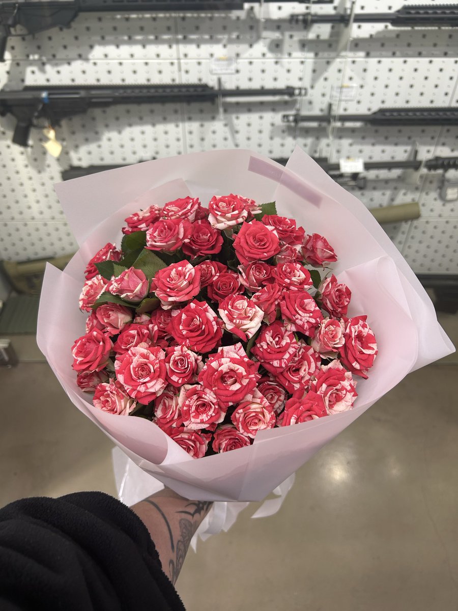 She’s a lady 💅🏻