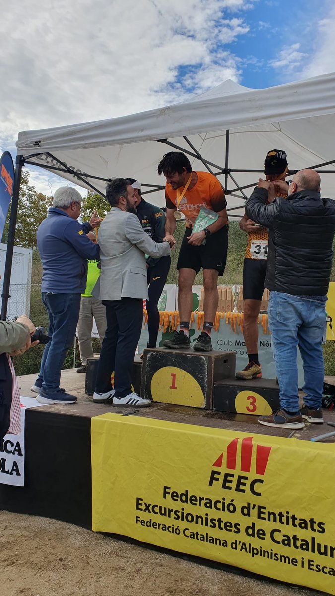 Avui a #CerdanyoladelVallés al Campionat de Catalunya de #marxanòrdica. Organitzat pel Club Marxa Nòrdica Collserola i amb una participació de 100 marxaires! Acompanyat de <a href="/abelgama77/">Abel García Marín</a> Secretari General de l’Esport. 
#somesport #sommuntanya 
<a href="/FEEC_cat/">FEEC</a> <a href="/esportcat/">Esports</a> <a href="/UFECcat/">Unió de Federacions Esportives de Catalunya</a>