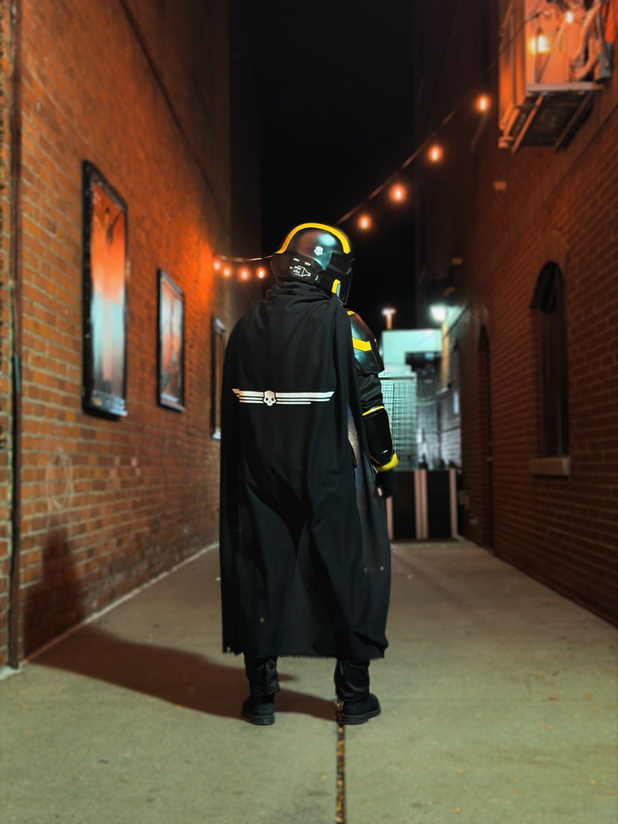 DeanoSauruz tweet media