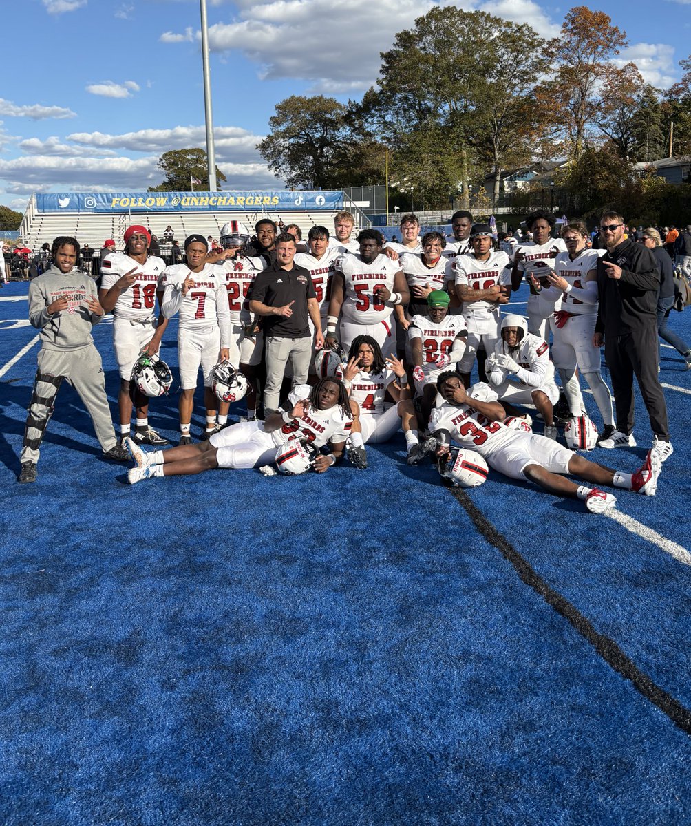 CoachSylva's tweet image. Proud of these dudes! @ECP_Football Defense 📸

Big WIN on the road against New Haven! 

38-20 FINAL