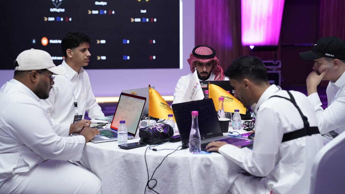 cam_asma's tweet image. مقتطفات من ملتقى الأمن السيبراني بجامعة جدة 

#Hackwave25 #CYCLUB_UJ #جامعة_جدة #PreHack 
@SunaaMzeej_SA