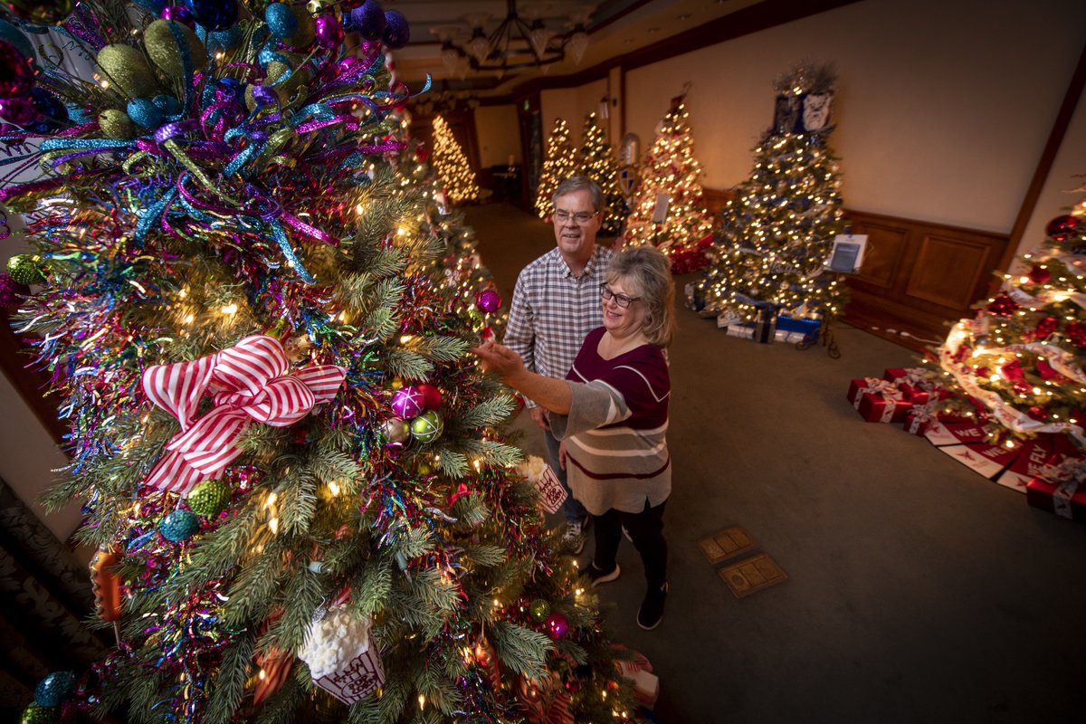 The holidays are right around the corner, which means it’s almost time for Festival of Trees! Plan your visit now to explore our winter wonderland of more than 80 trees and get into the holiday spirit. Visit our website to see more details and fun events! indianahistory.org/events/festiva…