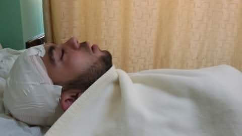 Before my head injury, I was working as a freelance photojournalist. During the last war, I was injured in the head, and because of the injury, I suffer from convulsions due to an increase in electricity.

I ask you to support us to live a better life.
chuffed.org/project/help-m…