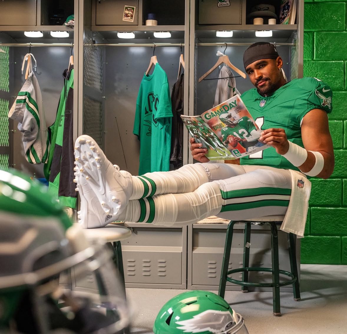 Eagles improve to 5-0 in Kelly Green since bringing the look back in 2023.