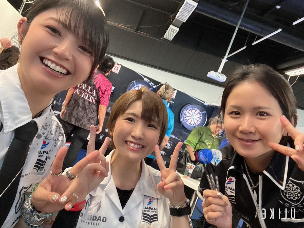 ダーツハイブ2024限定テーマ付 ダーツライブカード 清水舞友選手サイン