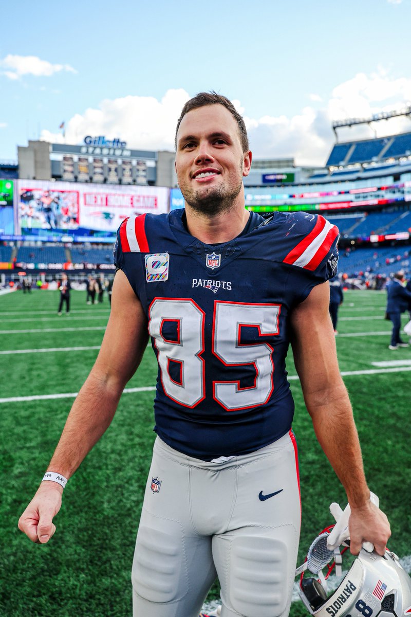 National Tight Ends Day dub!