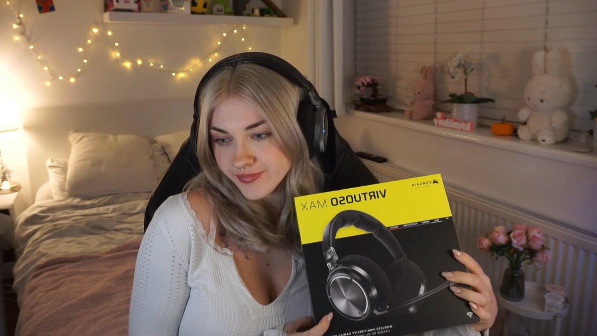 kamiikay_'s tweet photo. i am so happy to announce that i am officially a corsair ambassador!! .°🎧₊˚ෆ 

if you are looking to upgrade your setup, make sure to use code 'kamiikay' at checkout!
» https://t.co/xpBOchAokX 

thank you sm to @CORSAIR for this opportunity c: https://t.co/7Kg78bpz5f