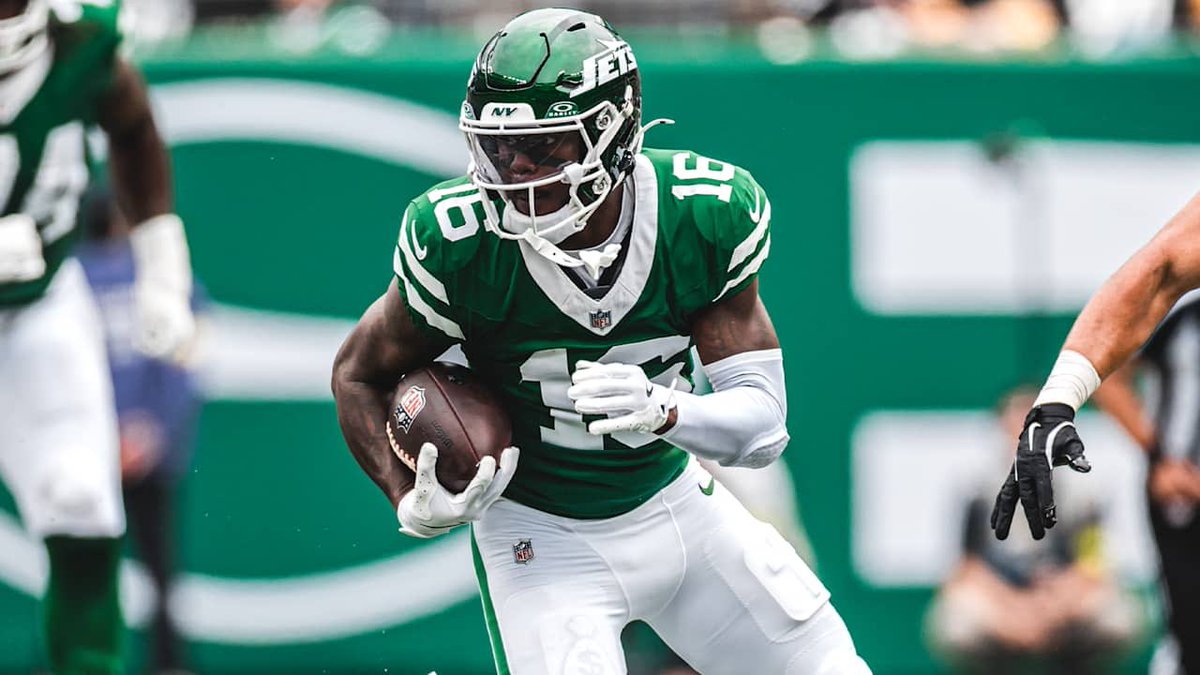 jetsmuse's tweet image. Tyler Johnson today @ the win today in Cincinnati  

64 Yards
3 Receptions
1 Touchdown

WR2?? #Jets #JetUp