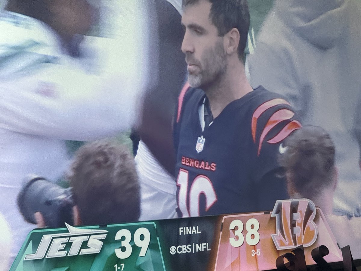 JavaJerry101's tweet image. I know they’re not relevant…have injuries blah blah…but another miserable season of failure for the Bengals is a hoot to watch! 🤣🤣🤣#Bengals #NYvsCin