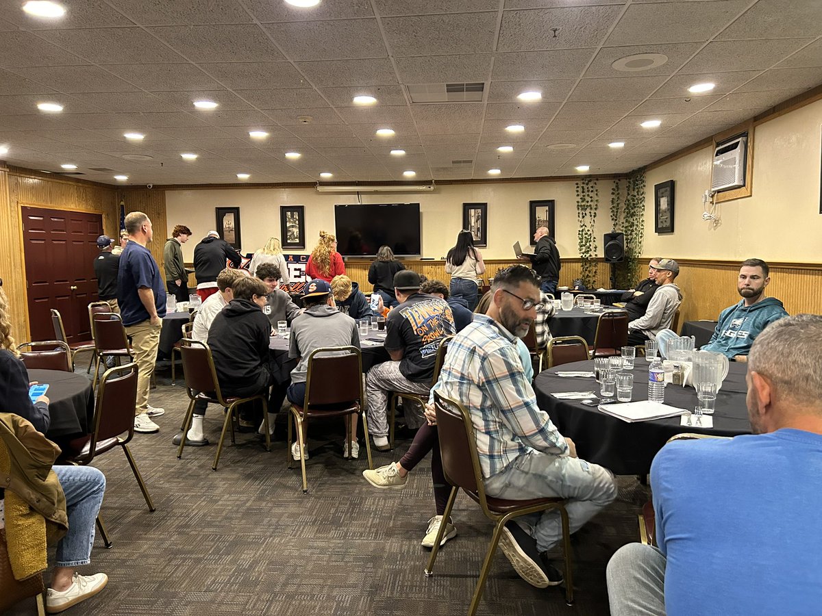 Our 2026 16U Showcase Team hosted a College Recruiting Seminar with guest speaker <a href="/DaveMeluni/">Dave Meluni</a>
He shared valuable insights on the college recruiting process to help our players and parents prepare for the next level.

Thank you, Coach Meluni, and everyone who attended!