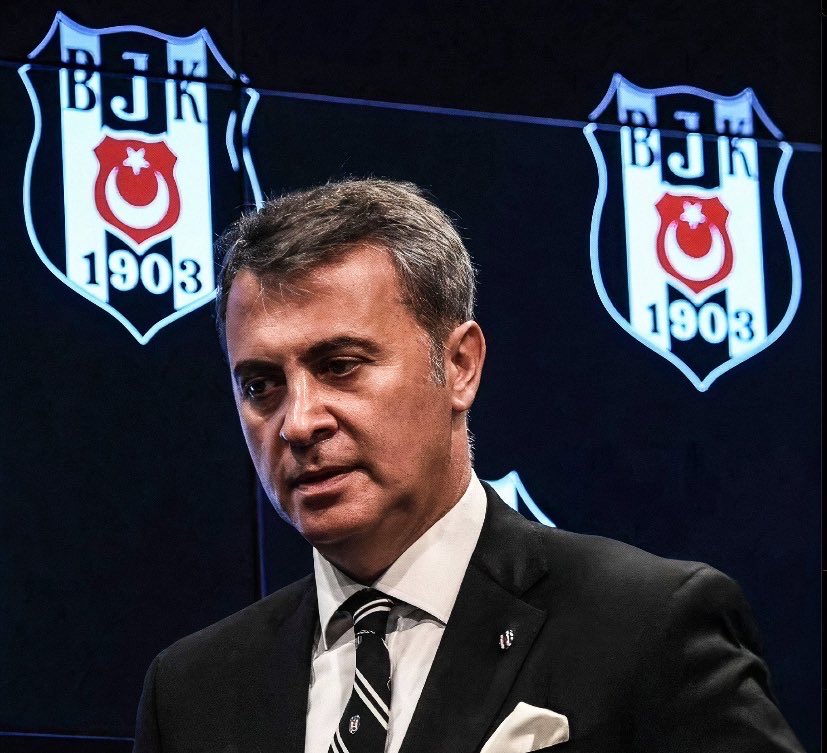 #FikretOrmanGöreve
Ne zaman ihtiyaç olursa dönerim, Beşiktaş'ı sahipsiz bırakmam diyordun...
Beşiktaş'ımızı bitirmek üzereler başkanım 😔
Ait olduğun yere, evine dönme vakti gelmedi mi??