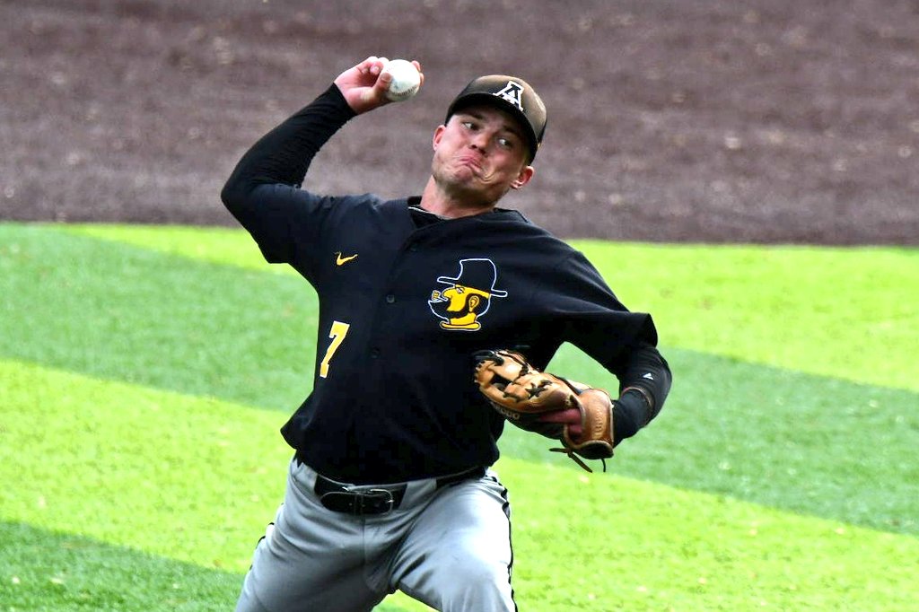 2-way guy Steven Smith has been <a href="/AppBaseball/">App State Baseball</a>'s top performer in game 2 vs ECU: 3-for-3, 2 doubles and 2 RBIs at the plate, showed athleticism at shortstop, and worked a scoreless 6th, attacking at 90-91 with a solid slider. One of several 5-foot-8-ish #AllFitt grinder types here.