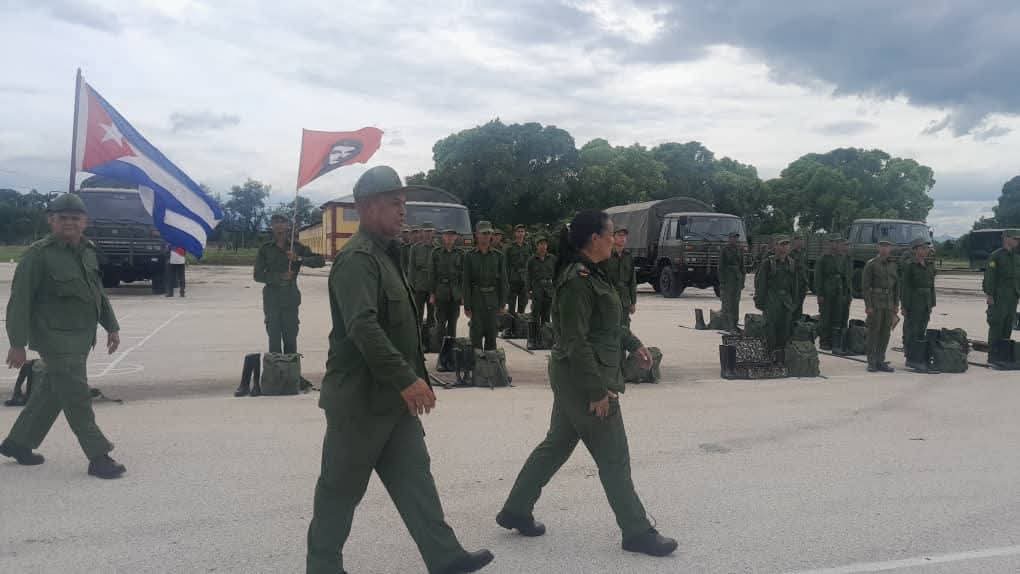 CNCTVGranma's tweet photo. La Brigada de Respuesta Rápida "Ernesto Che Guevara" de la Región Militar Granma movilizó a sus efectivos y recursos para hacer frente a los daños y situaciones de emergencia que pueda generar el huracán #Melissa. 

@YanetsyTerry 
@YudelkisOrtizB https://t.co/DyhYnVvOwt