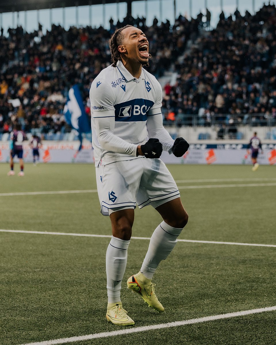 ⚽️⚽️ Theo Bair passion 😤

#UECL | <a href="/lausanne_sport/">FC Lausanne-Sport</a>