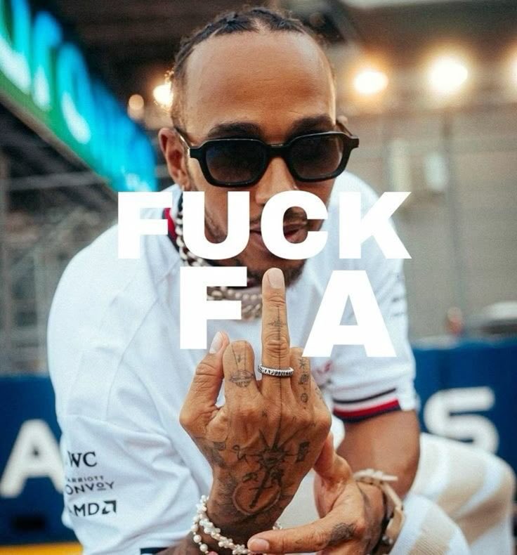 mercedarri's tweet image. “lewis hamilton gets a 10 second time penalty”