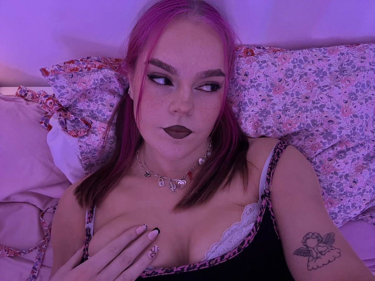 lilith0utofhell's tweet photo. indulge me? https://t.co/ZKKsWteeYm