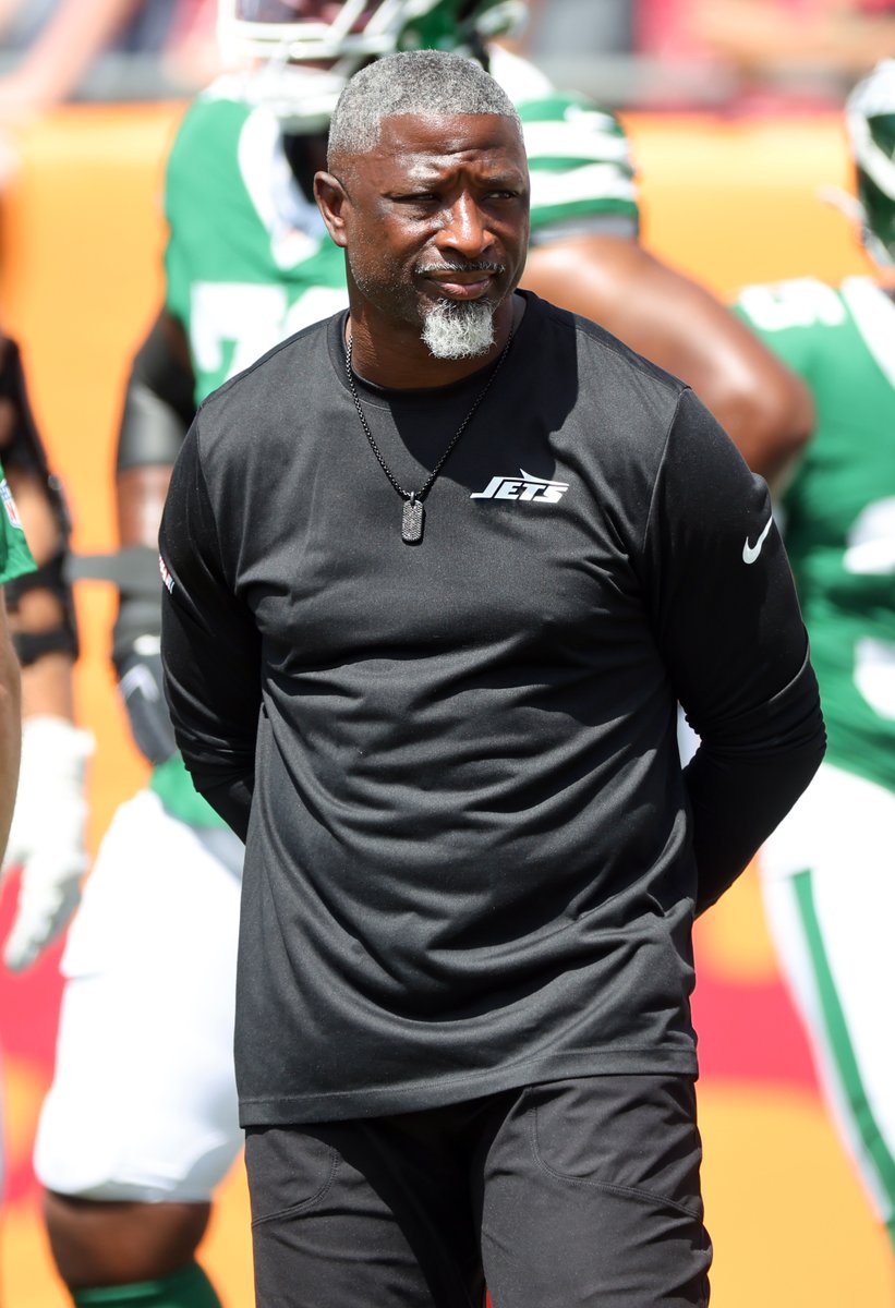 Congratulations to Aaron Glenn on his first win as an NFL head coach!