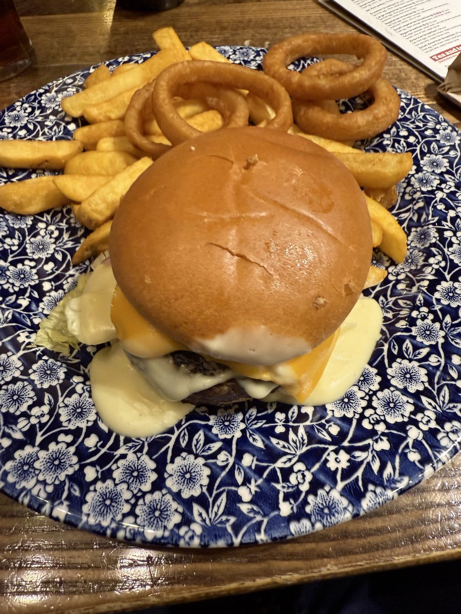 The spoons cheese meltdown burger is a winner 👌🏻