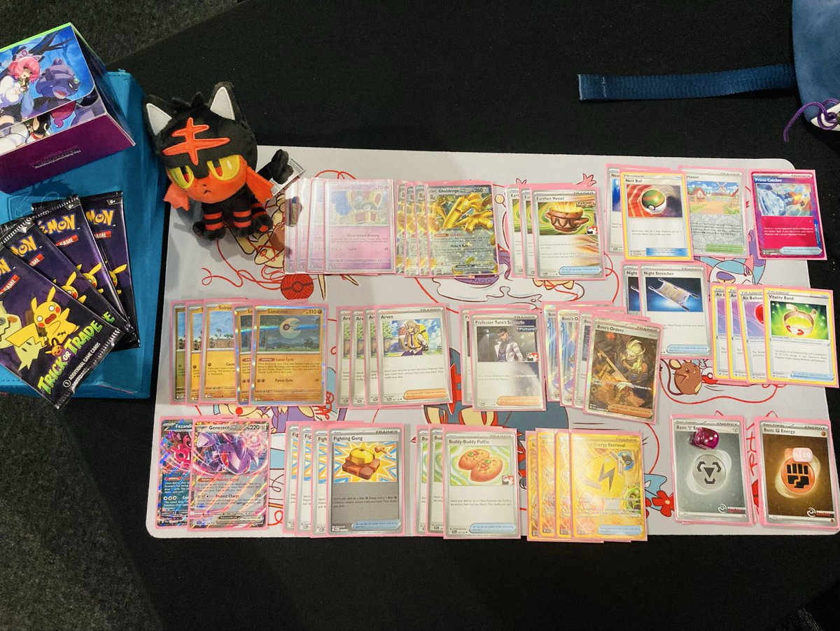 ShmuppyTiger's tweet photo. Went 2-1-0 at Trailside Pokéween with mooncheese!
bf and i got a few halloween packs (no stamped munkis 😔) and our spiritomb promos. :3
L - @ItsGabo0110’s cynthia’s garchomp
W - alakazam
W - iono box
#TRSWin 🎃👻🍬 https://t.co/4oYOadXI2E