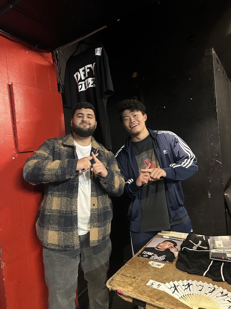 aghzysalvulcano's tweet image. Progress’s #JumpInTheLine was a lot of fun! That Progress World Title was much heavier than expected and I am now part of Team 2000X 👀 also great to meet lovely people in the community!