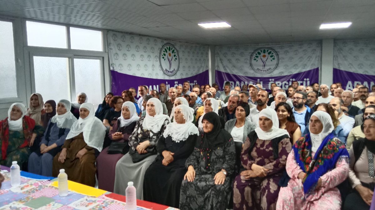 HDK Eşsözcüsü ve TBMM Komisyon Üyesi Sayın Meral Danış Beştaş’ın katılımıyla gerçekleştirdiğimiz Barış ve Demokratik Toplum Buluşması yoğun katılımla tamamlandı.
Katılım sağlayan tüm halkımıza teşekkür ederiz.