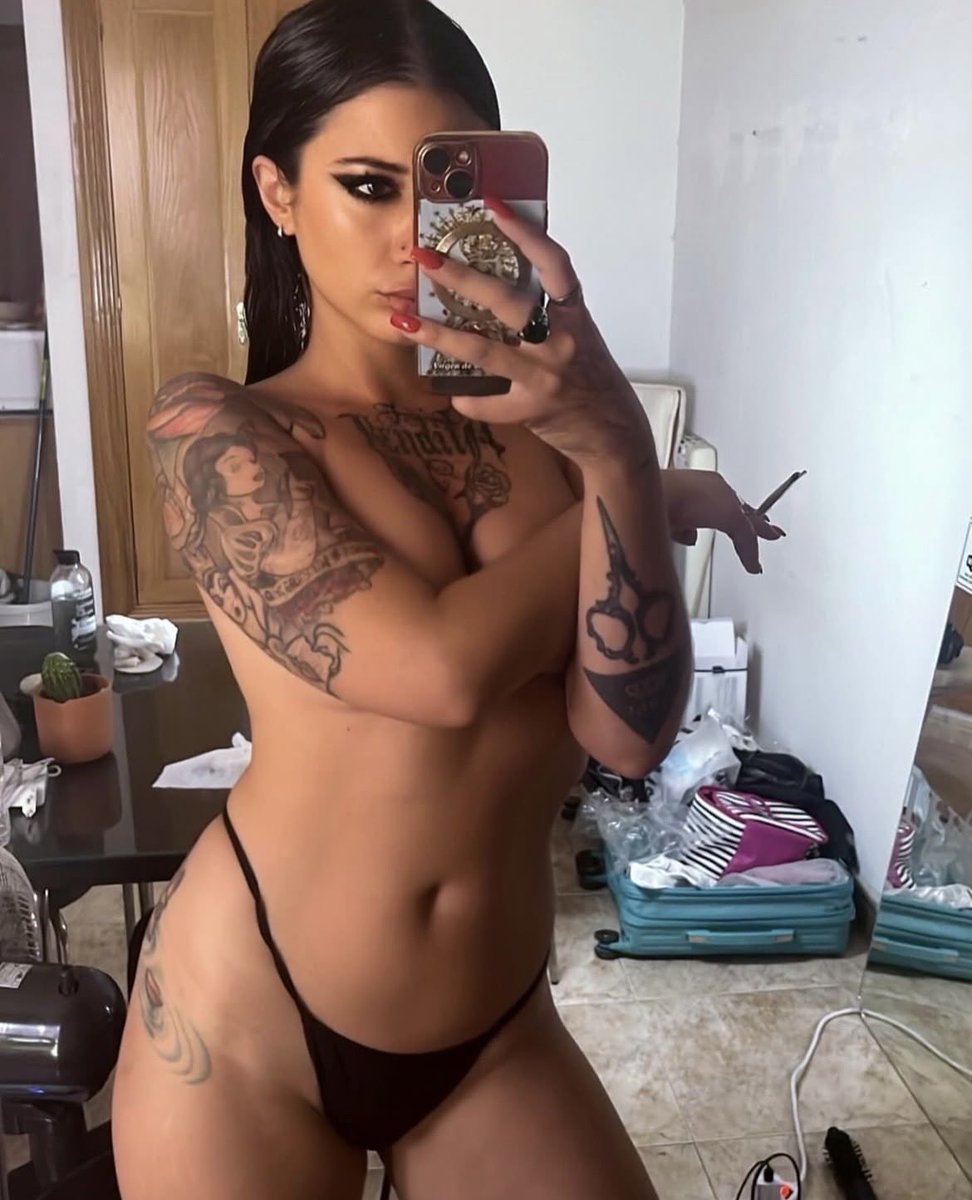 María Cristina tweet media