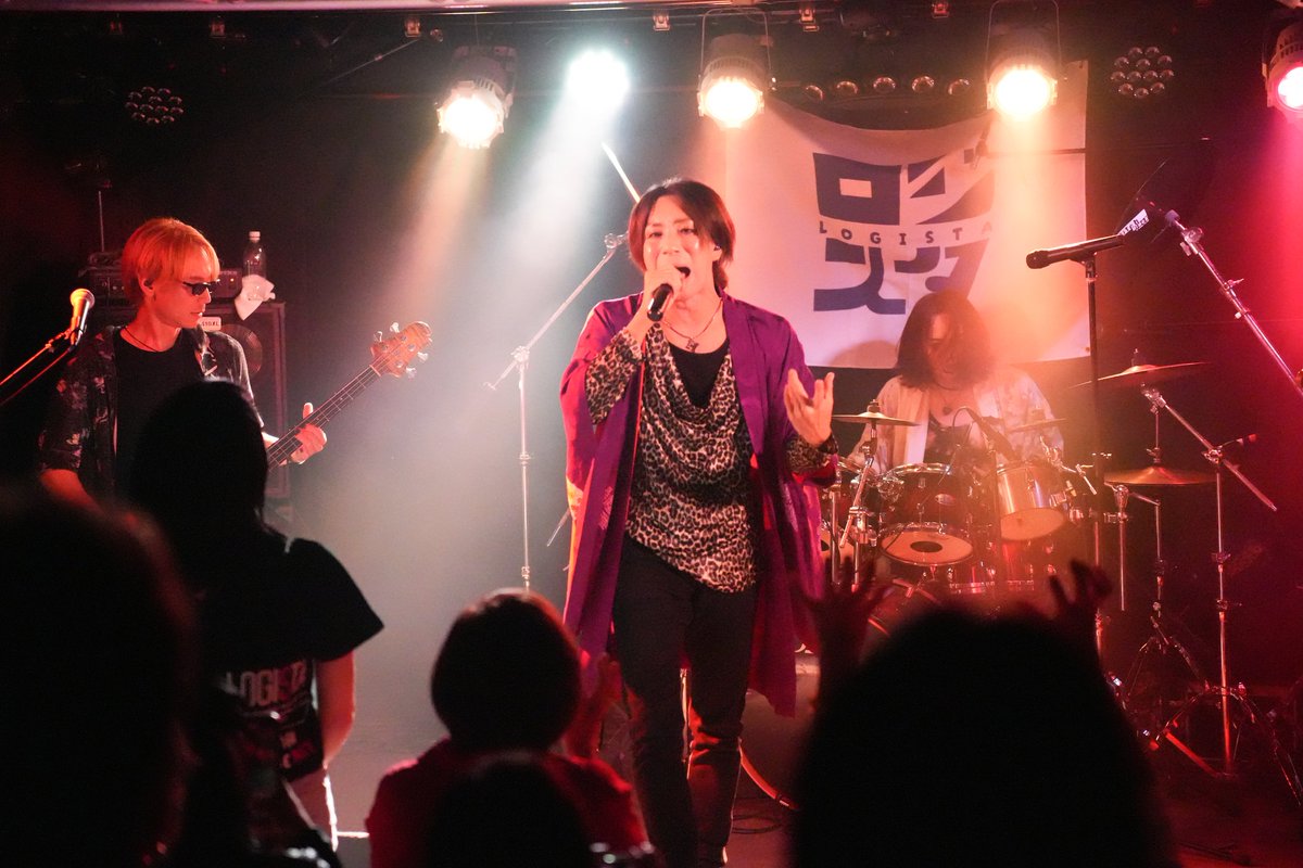 LogicalStyle's tweet image. 2025年第44週目の月曜日
今週で10月も終わり…
秋の夜長に読書して、メタル聴いて、タオル振ったりして10月最終週、頑張りましょう！