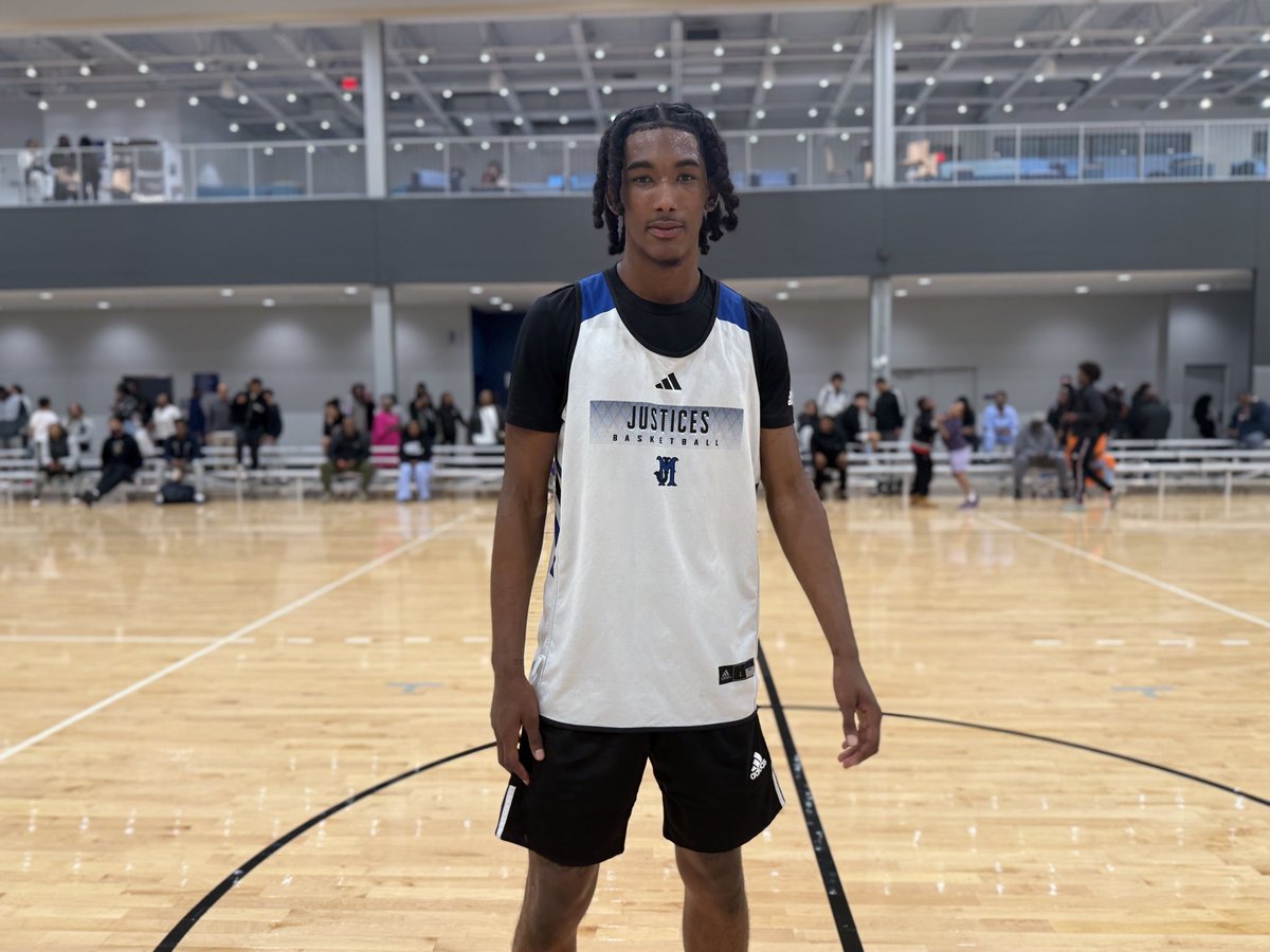 Helluva weekend for <a href="/JayemMarshall/">John Marshall Jayem Basketball</a> G <a href="/Troyunderrated/">Troy Tomlin</a> with 40 balls in both games today 

Tomlin scored 40 points today (three 3s) in a nice come from behind win over Ryken, with the explosive guard showing his ability to get to the rim, hit perimeter shots, and use his slashing