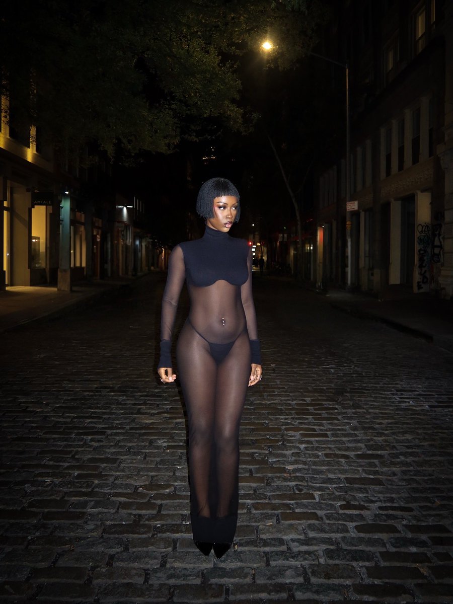 dolcedusei's tweet image. birthday suit🦂
