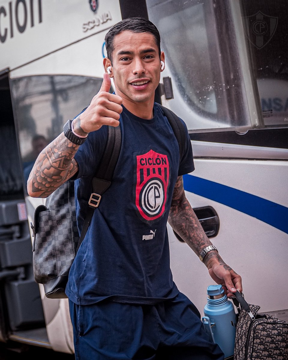 izquierdo010's tweet photo. Sergio Araujo será titular mañana ante Nacional.

#CardinalDeportivo https://t.co/FK5y6WxaMG