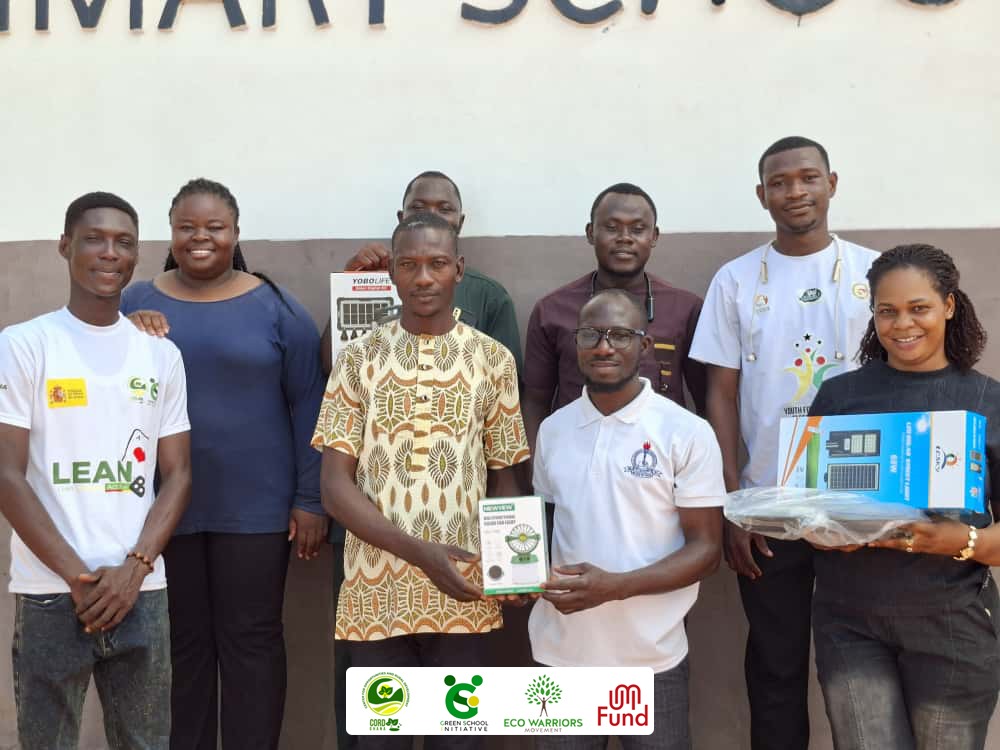 cordghana's tweet image. Empowering the next generation with #Clean #Energy Via the Green Schools Initiative!☘️

We're thrilled to have  engaged learners on renewable energy highlighting SDG7, SDG11, SDG12 and SDG13,. We also donated renewable energy equipment to Dahin sheli JHS, Choggu Demonstration JHS…
