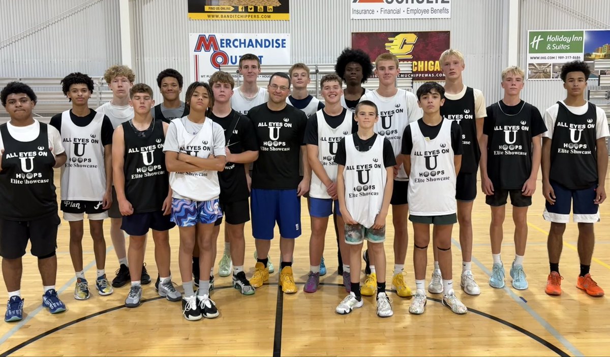 alleyesonuhoops's tweet image. Appreciate everyone who came out today for our Fall Camp. Guys worked hard. Looking forward to the season!