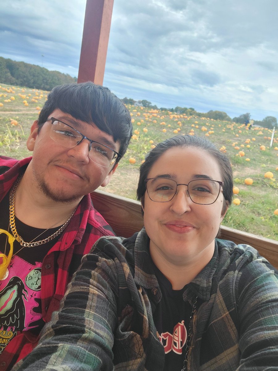 Had a perfect date,  went to spirit halloween for some head pieces for stream anniversary and then to pumpkin patch.