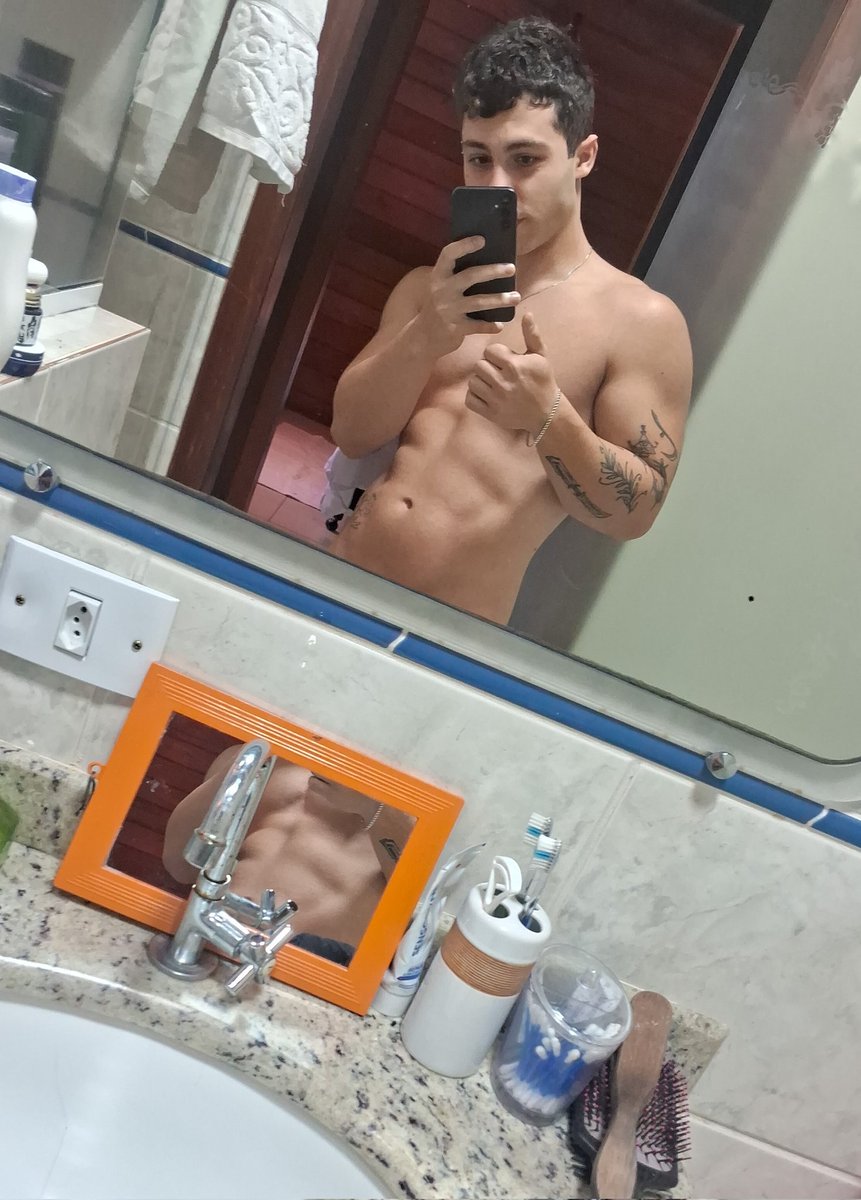 Cheguei no tt finalmente 😶‍🌫️😶‍🌫️👅