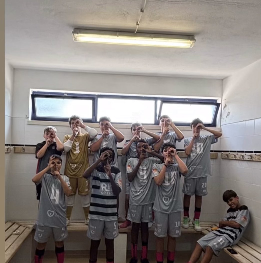 zicky té tweet media