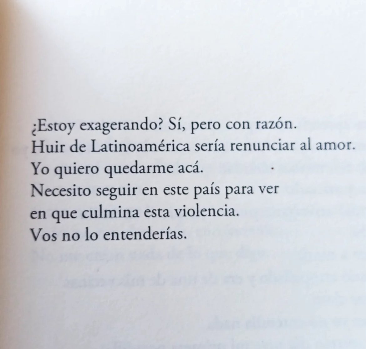 Un poema de Caterina Scicchitano para amenizar la espera.