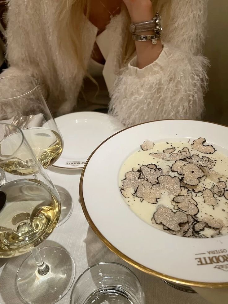 Victorius tweet media